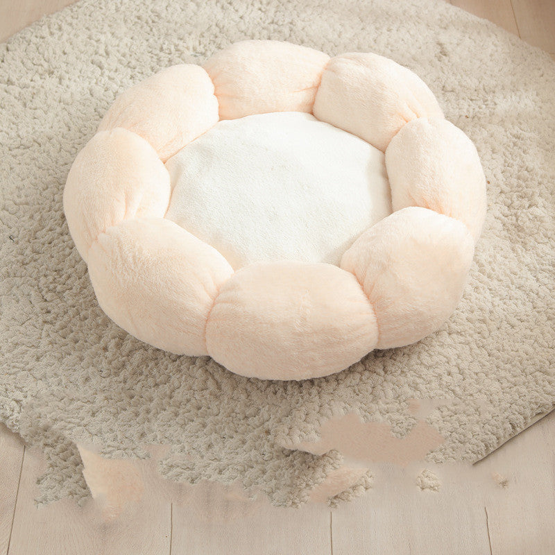 Flower-Shaped Plush Pet Bed with Soft Blanket for Cats &amp; Small Dogs